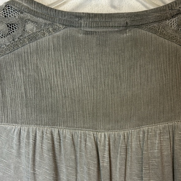 Knox Rose Women’s Tunic Top Size L Light Gray Lace Details Tab Up Sleeve Flowy - Picture 9 of 12